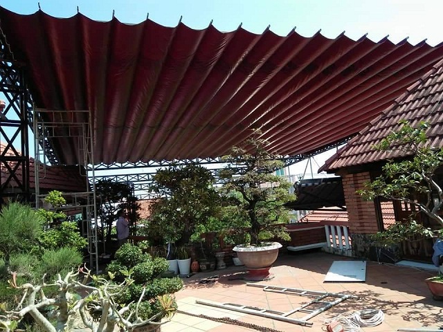 Mái xếp di động hiện đại cho sân vườn