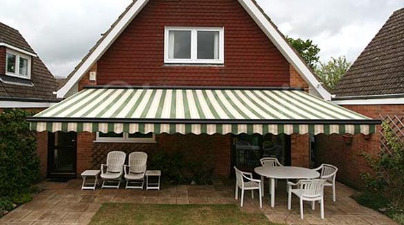 Mái hiên di động tay quay