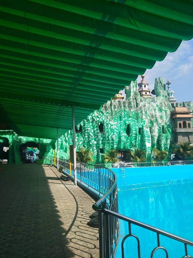 mái bạt xếp di động khu vui chơi