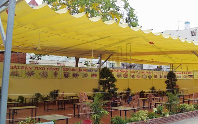 Thi công lắp đặt mái xếp lượn sóng di động